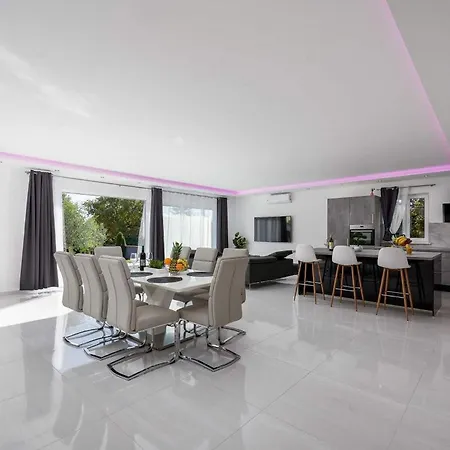 Bella Area 度假居