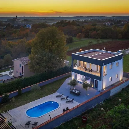 Bella Area 度假居 *