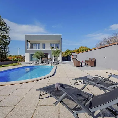 Bella Area Holiday home *